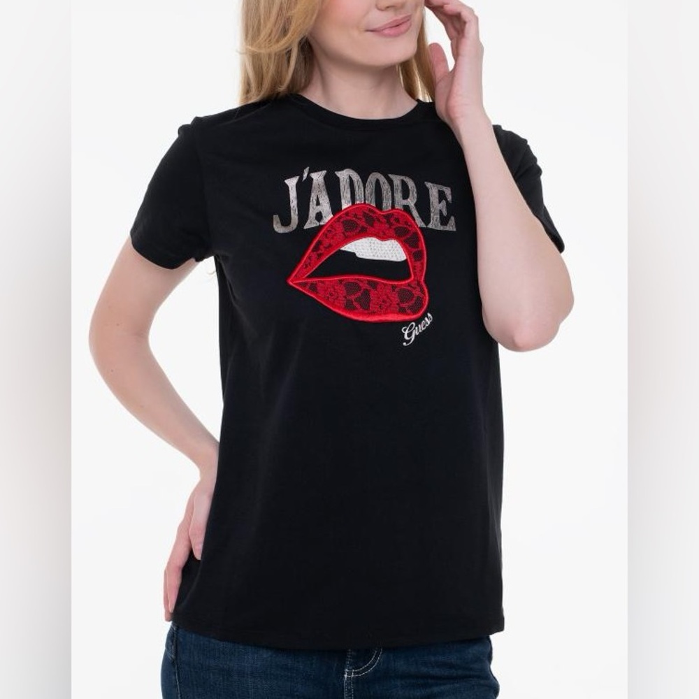GUESS Women’s J’adore Black Big Lips T- Shirt Size Small NWT